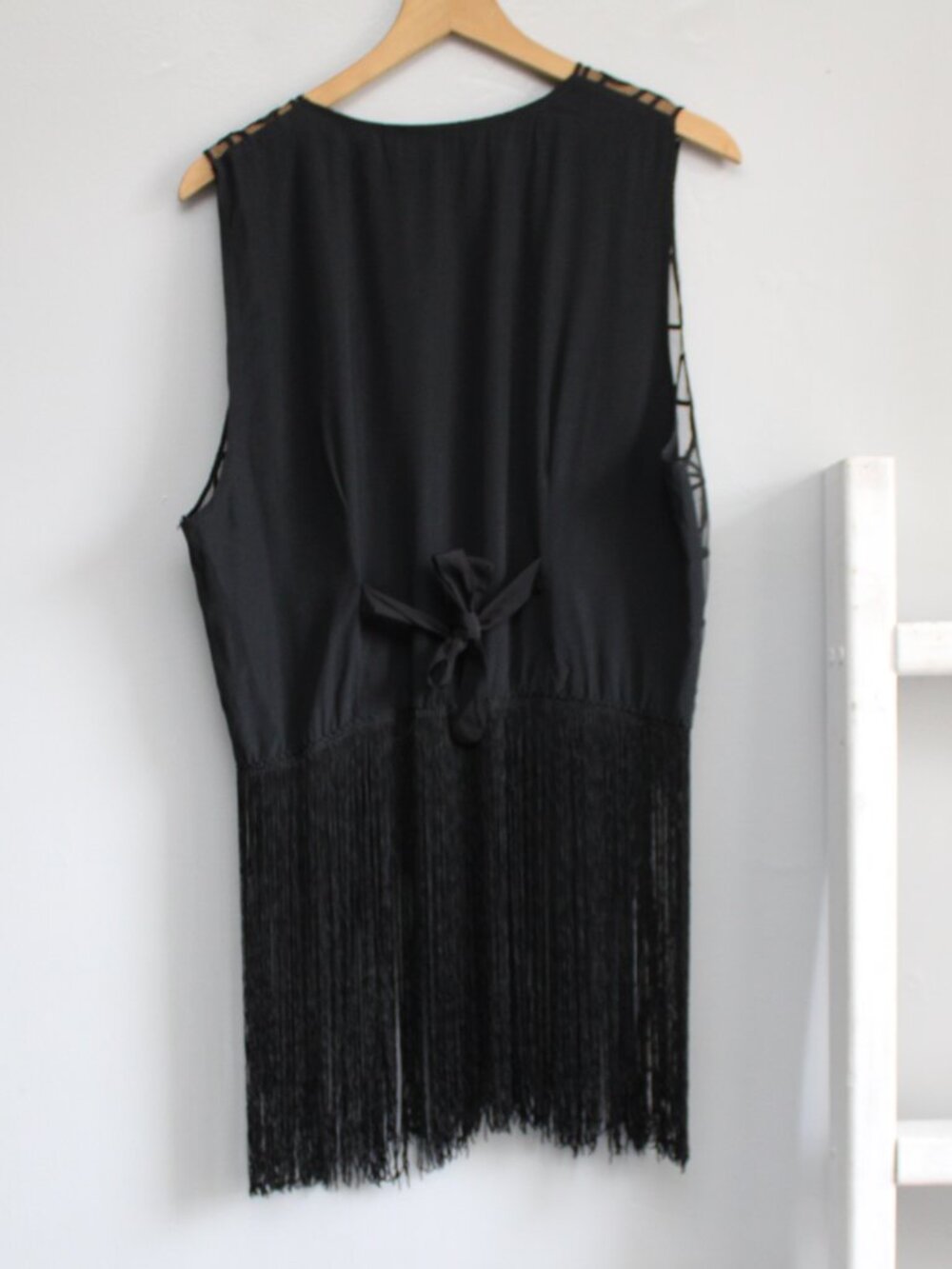 Sam's Fashion Vintage 90s Sheer Swirl Embroidery Fringe Hem Vest Size Large - Picture 2 of 6